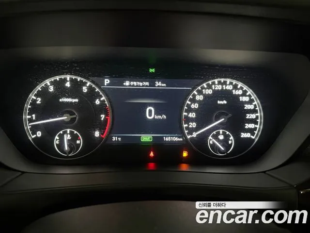Genesis G90 2018 thumb 10