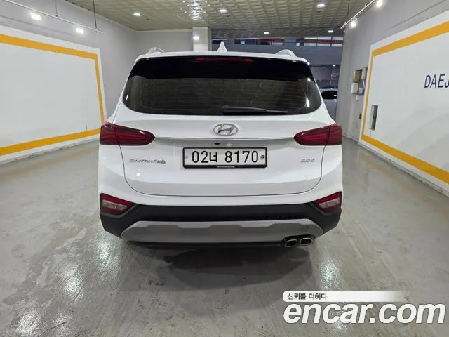 Hyundai Santa Fe 2019 thumb 4