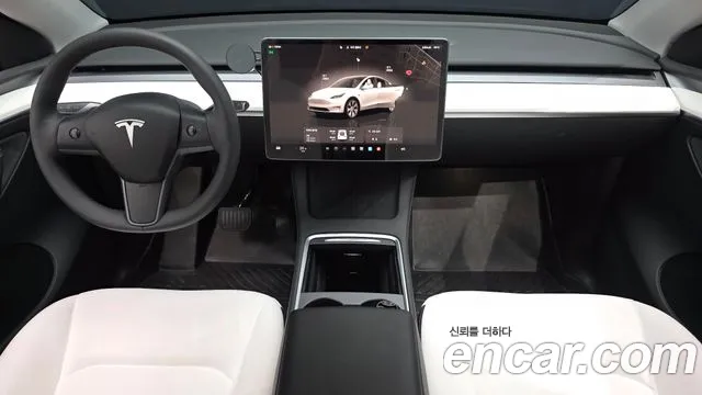 Tesla Model Y 2023 thumb 7