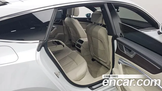 Audi A7 2022 thumb 11