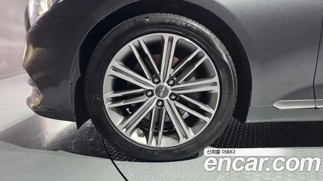 Genesis G80 2019 thumb 5