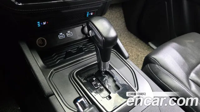 KG_Mobility_Ssangyong Rexton 2022 thumb 9