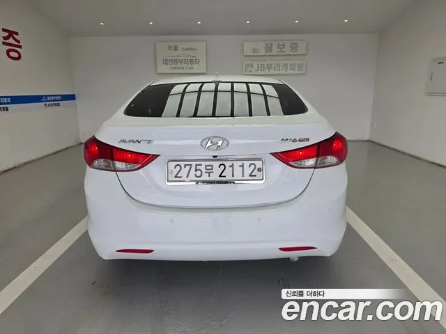 Hyundai Avante 2011 thumb 4