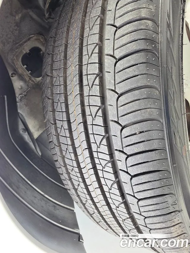 Hyundai Avante 2011 thumb 5
