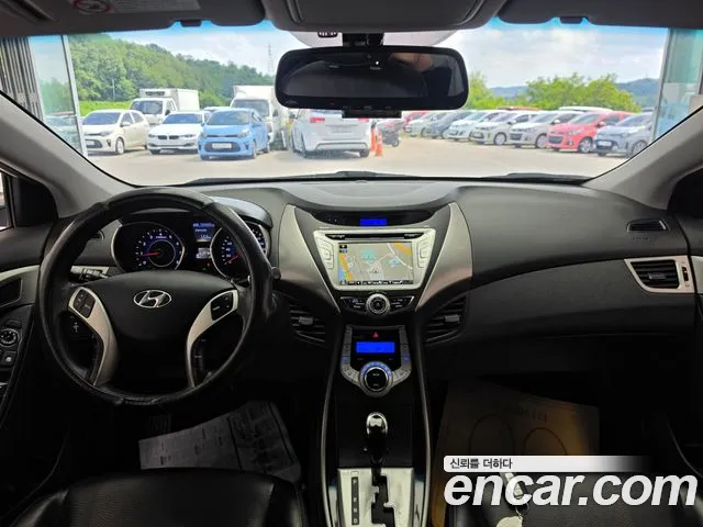 Hyundai Avante 2011 thumb 7