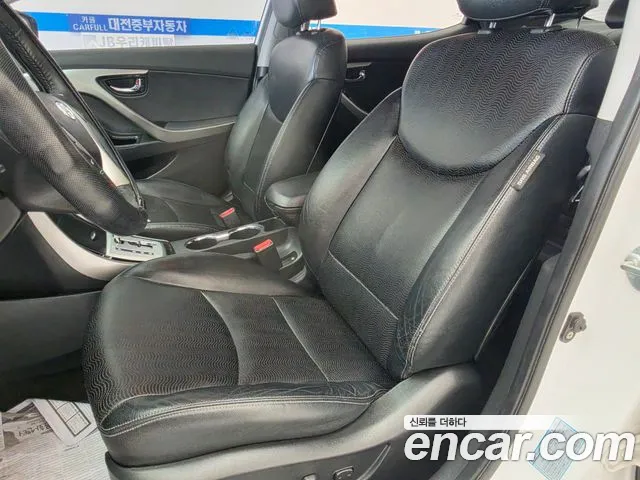 Hyundai Avante 2011 thumb 10