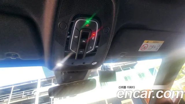 Audi Q8 2021 thumb 10
