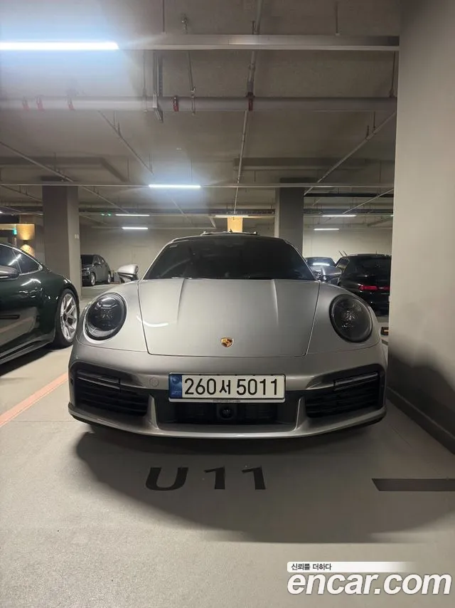 Porsche 911 2022 thumb 10