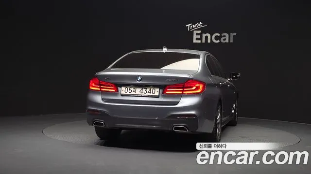 BMW 5 серии 2017 thumb 4