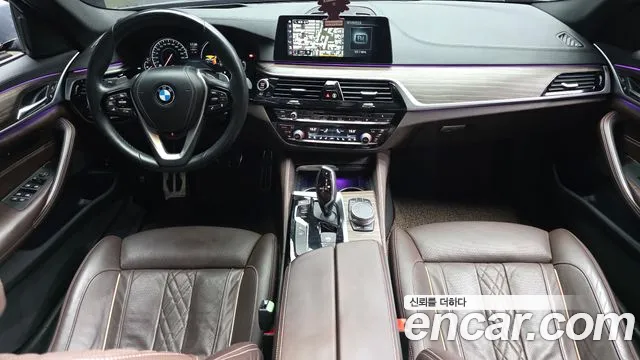 BMW 5 серии 2017 thumb 7
