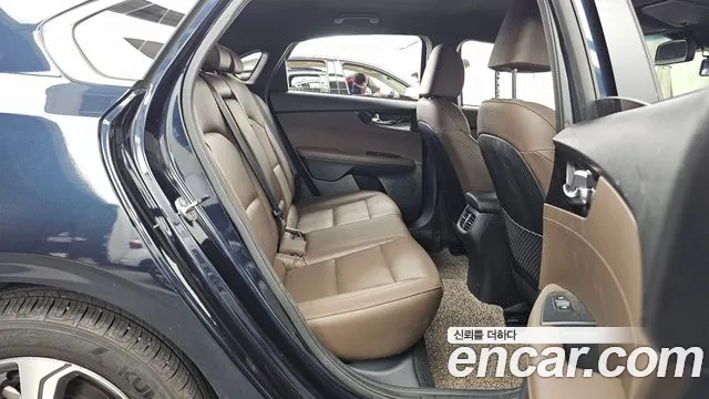 Kia K3 2019 thumb 12