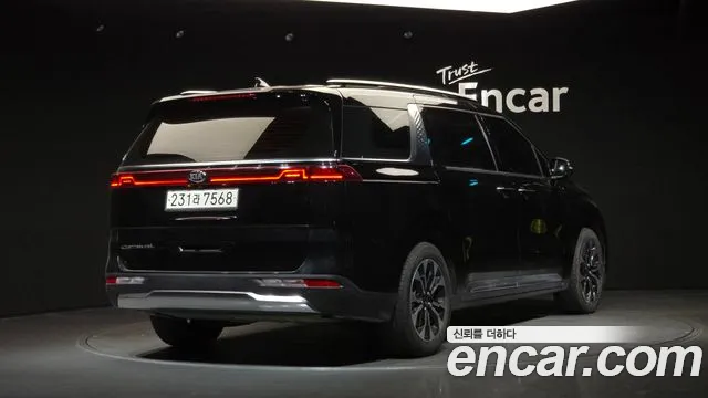 Kia Carnival 2020 thumb 2