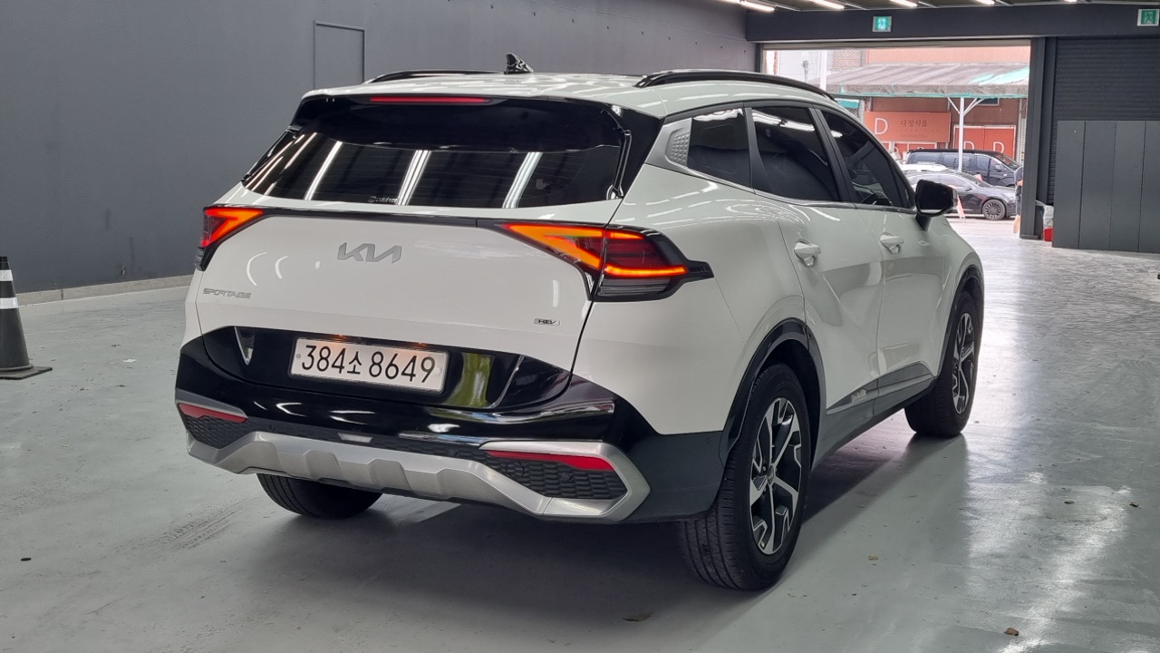 Kia Sportage 2022 thumb 2