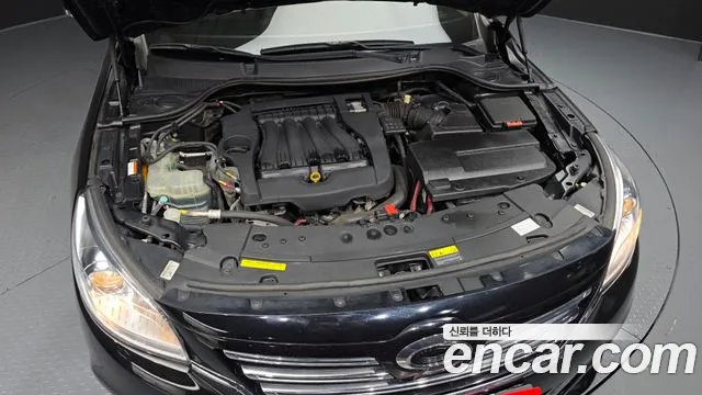 Renault Latitude 2017 thumb 6