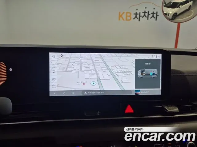 Kia Carnival 2024 thumb 6
