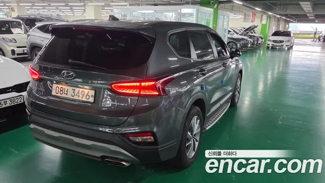 Hyundai Santa Fe 2018 thumb 3