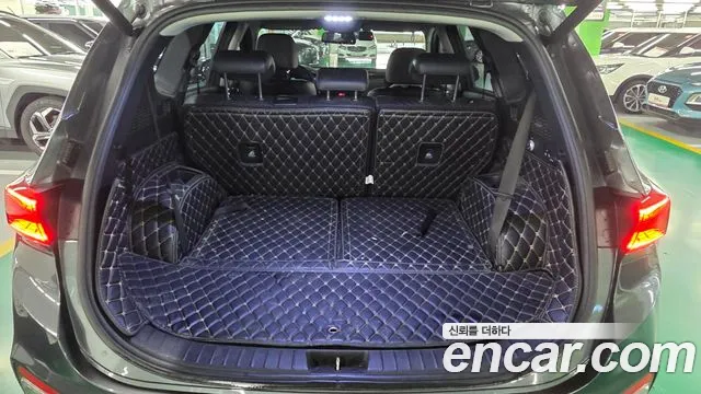 Hyundai Santa Fe 2018 thumb 6