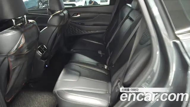 Hyundai Santa Fe 2018 thumb 8