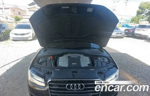 Audi A8 2014 thumb 3