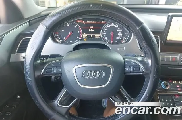 Audi A8 2014 thumb 4