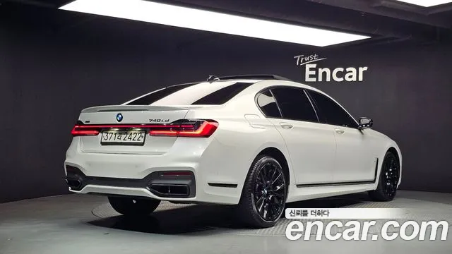 BMW 7 серии 2019 thumb 2
