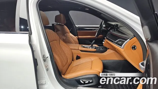 BMW 7 серии 2019 thumb 11