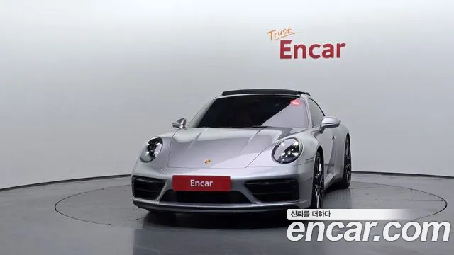 Porsche 911 2024 thumb 3