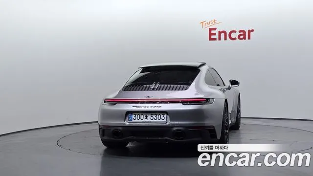 Porsche 911 2024 thumb 4