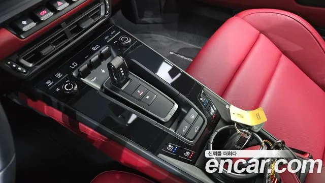 Porsche 911 2024 thumb 9