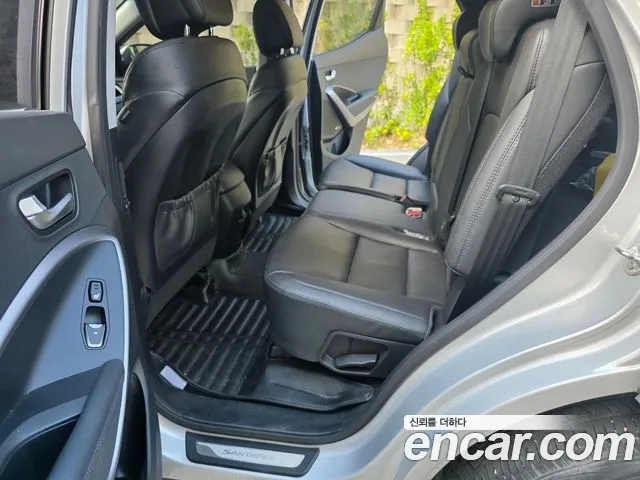 Hyundai Santa Fe 2012 thumb 11