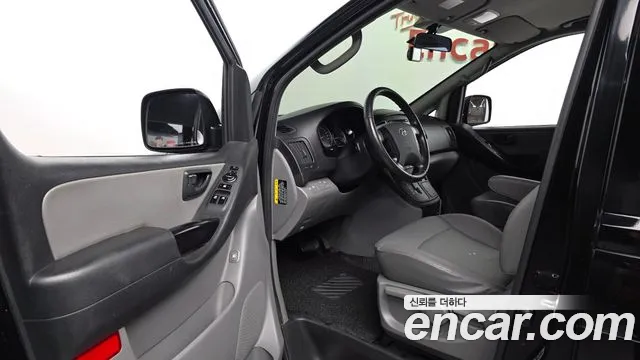 Hyundai Starex 2019 thumb 9