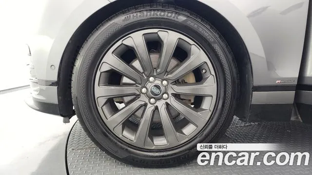 Land Rover Range Rover Velar 2019 thumb 5