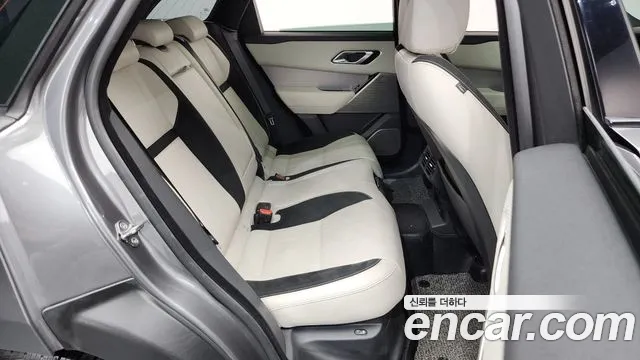Land Rover Range Rover Velar 2019 thumb 11