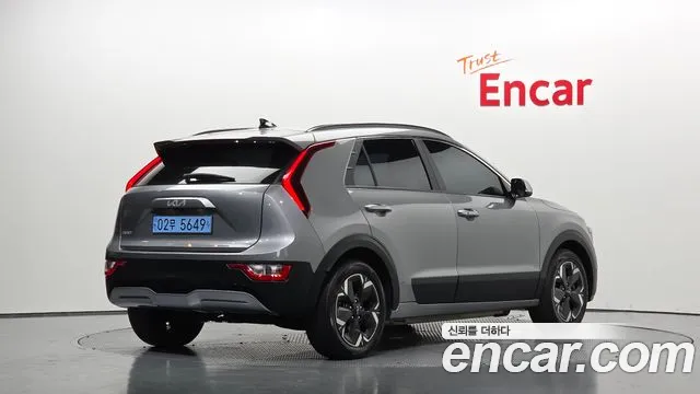 Kia Niro 2022 thumb 2
