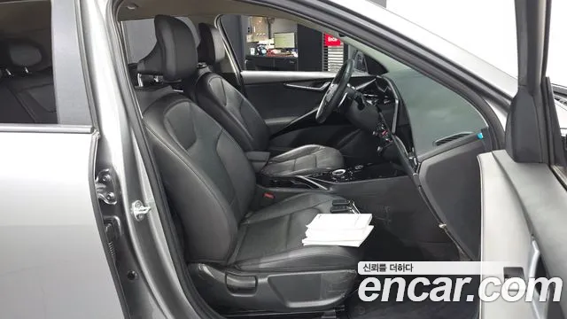 Kia Niro 2022 thumb 11