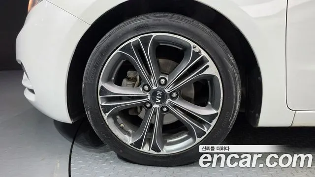 Kia K3 2015 thumb 5