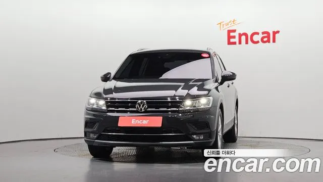 Volkswagen Tiguan 2020 thumb 3