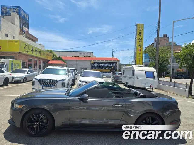 Ford Mustang Mach-E 2016 thumb 3
