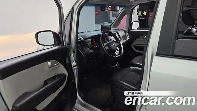 Kia Ray 2017 thumb 10