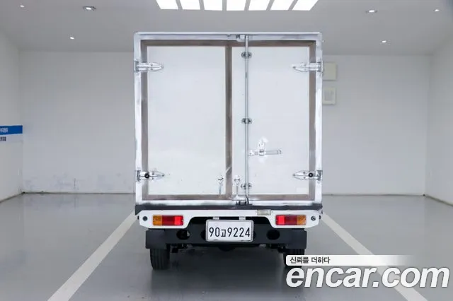 Chevrolet labo 2011 thumb 5