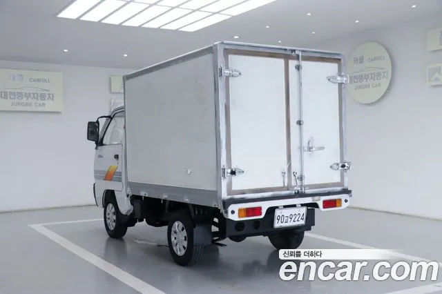 Chevrolet labo 2011 thumb 6