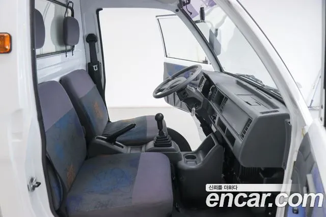 Chevrolet labo 2011 thumb 9