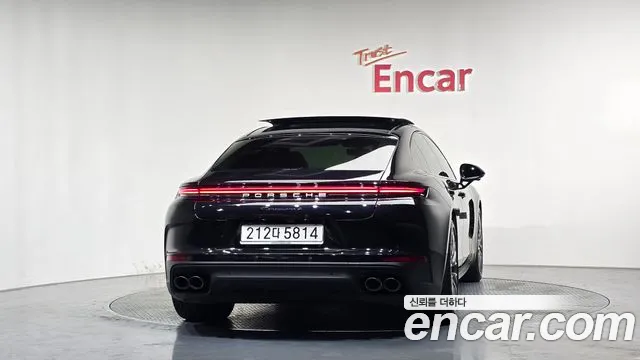 Porsche Panamera 2025 thumb 4