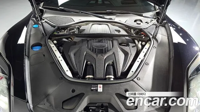 Porsche Panamera 2025 thumb 6