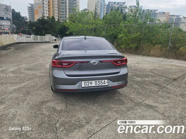 Renault Megane 2016 thumb 2