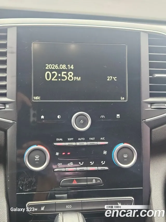 Renault Megane 2016 thumb 11