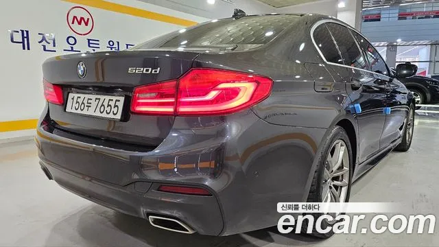 BMW 5 серии 2020 thumb 6