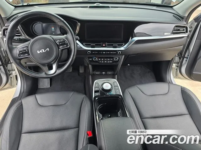 Kia Niro 2023 thumb 7