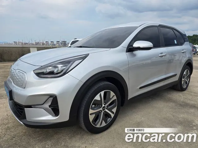 Kia Niro 2023 thumb 12