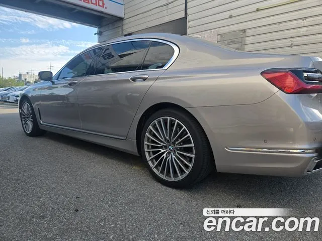 BMW 7 серии 2021 thumb 5